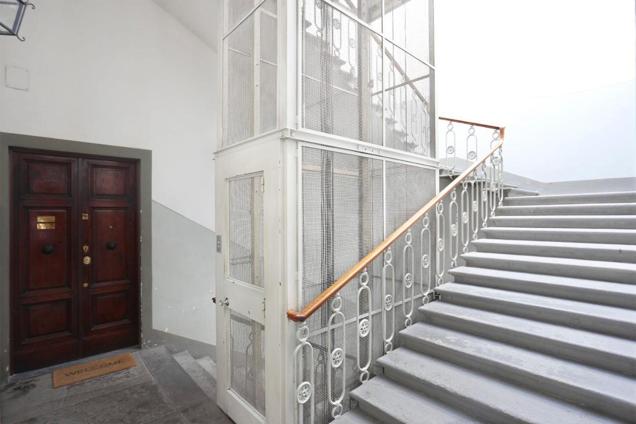Luxury With Amazing Terrace In Florence-hosted By Sweetstay Apartment