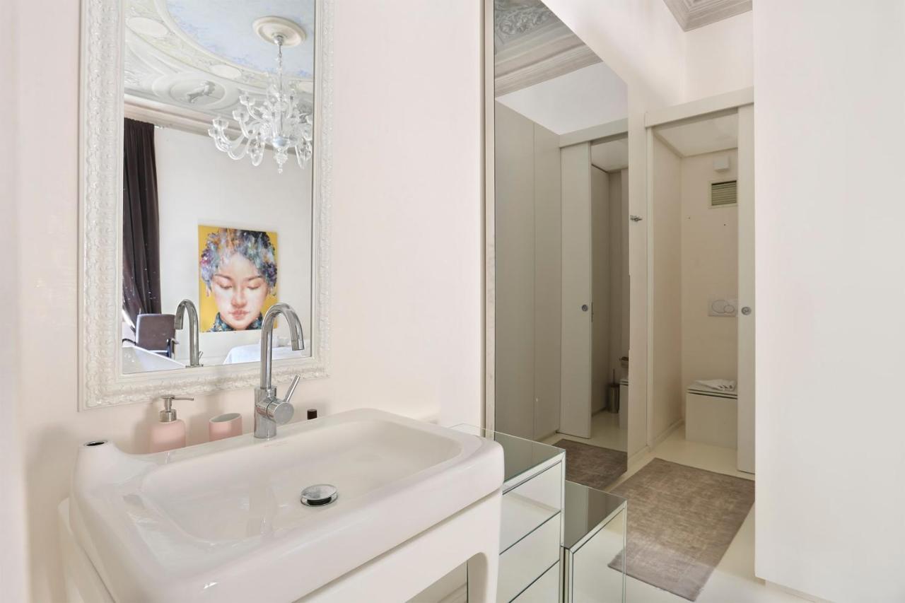 Luxury With Amazing Terrace In Florence-hosted By Sweetstay * Florence