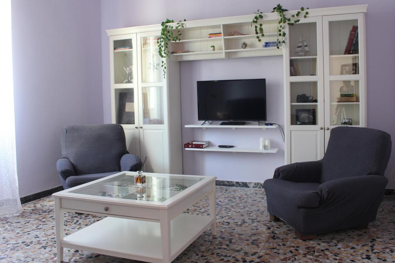 Vakantiehuis L' Oasi Del Cervo - Casa Con Giardino E Posto Auto, Uscita Autostrada A11 Florence