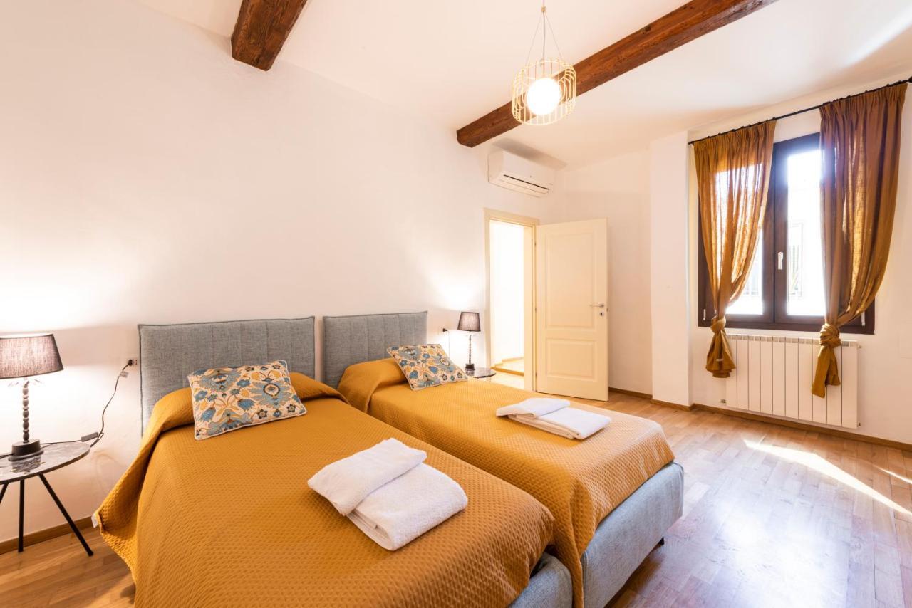 Apartment Santa Croce Palace By Mmega *
