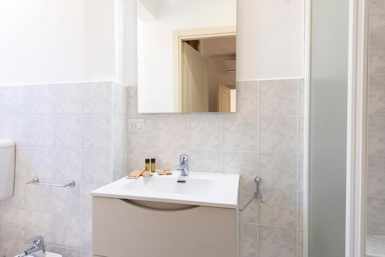 Apartment Santa Croce Palace By Mmega Florence