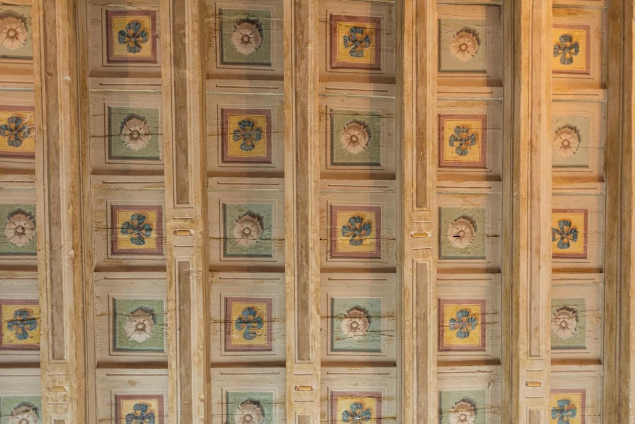 Apartment Santa Croce Palace By Mmega