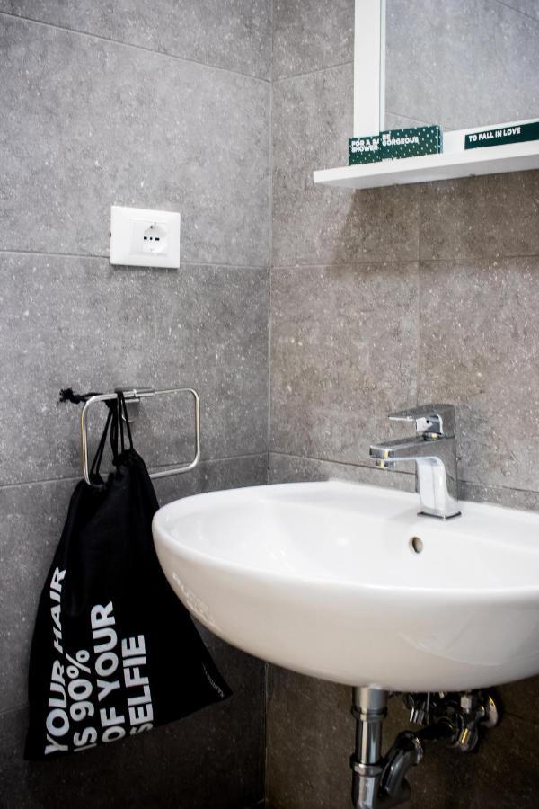 Hotel Cx Student&explorer Place *