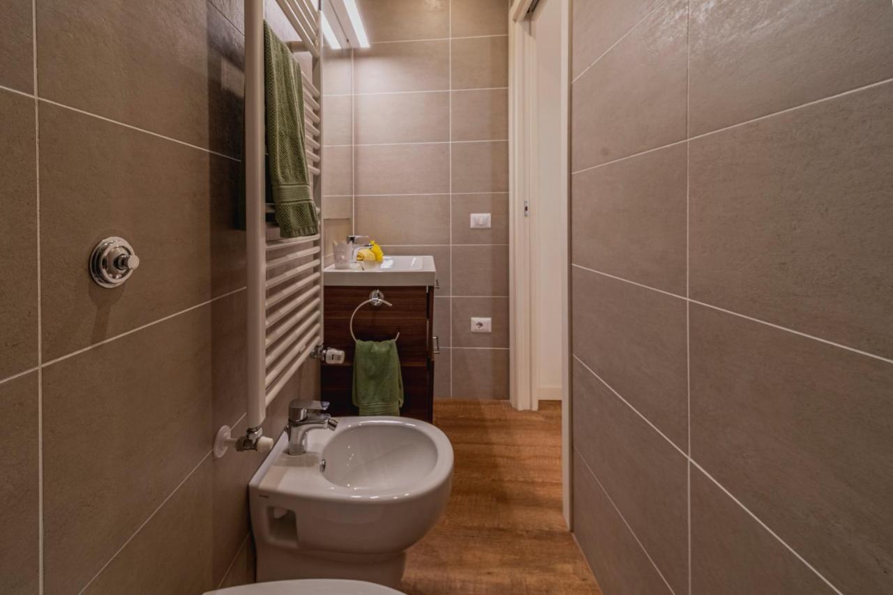 32 Nero - San Niccolo Florence