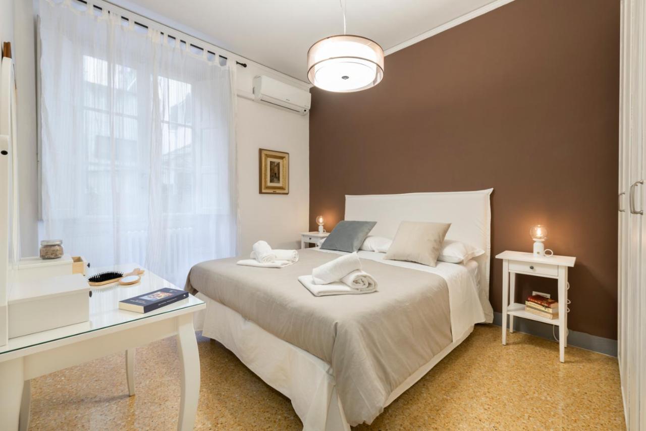 Dimora D'azeglio With Private Patio Appartement Florence