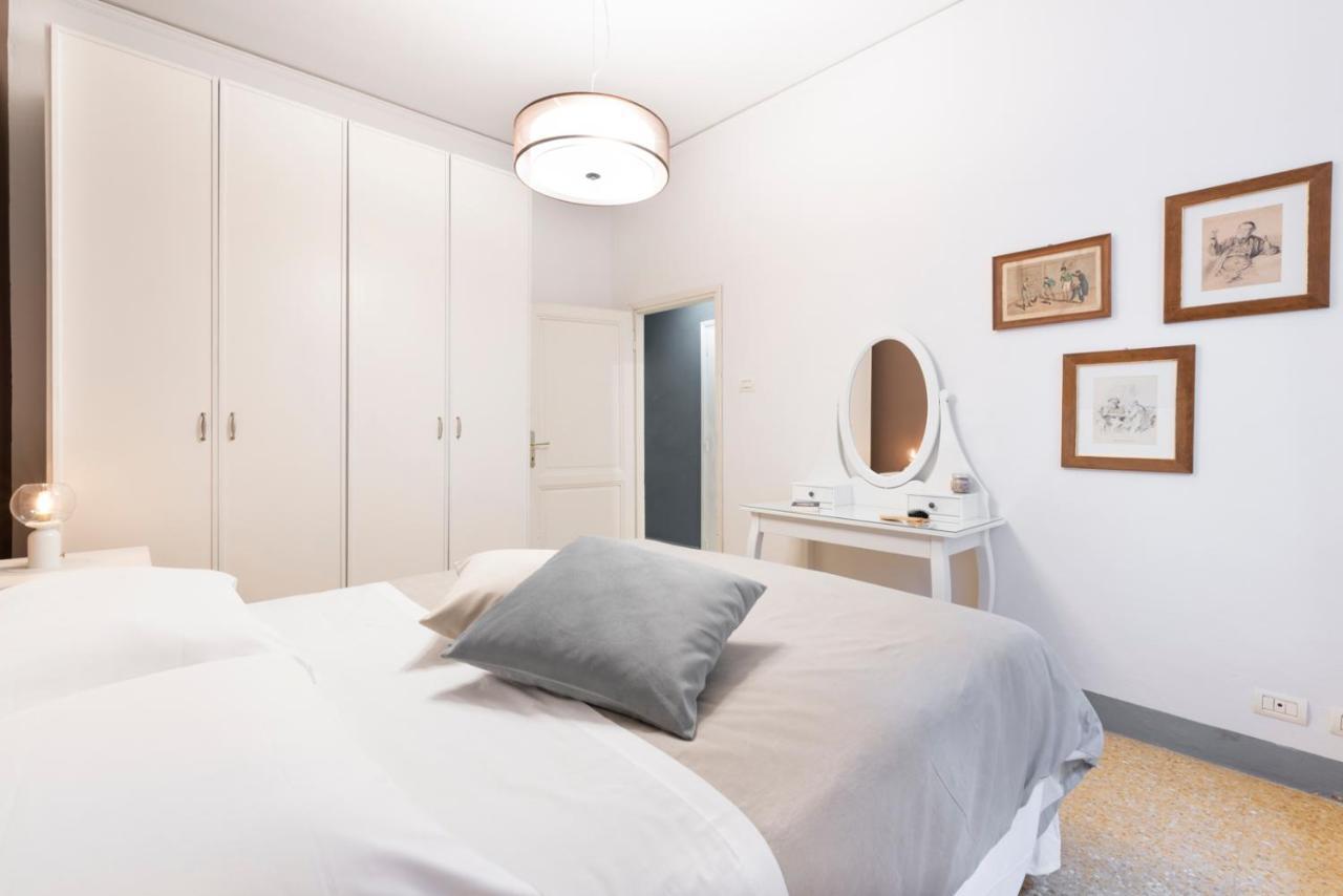 Dimora D'azeglio With Private Patio Appartement