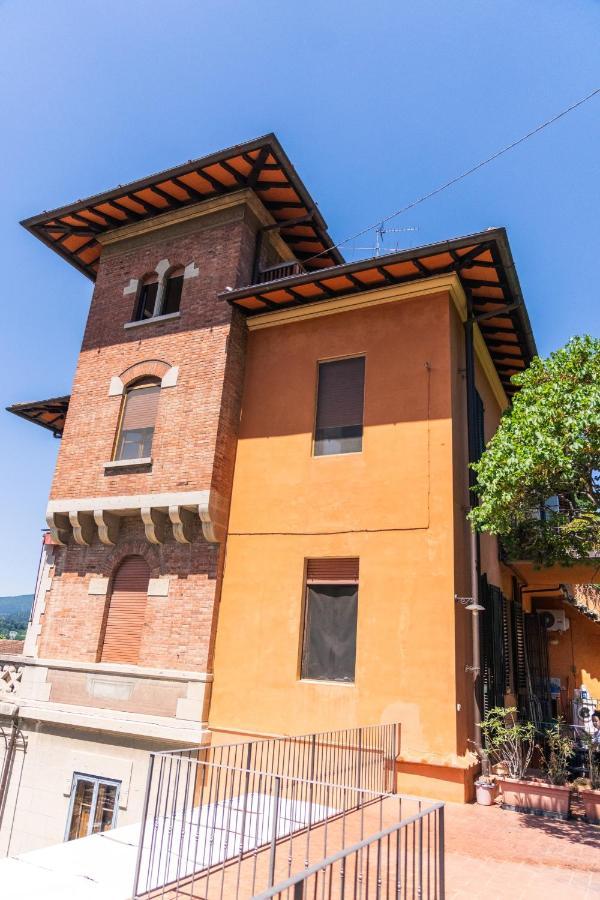 Attico In Storica - Dolcevita Apartment