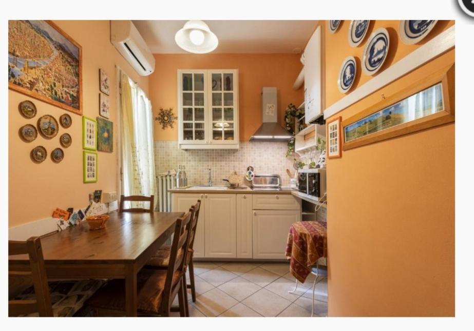 Tre Gigli Apartment, 5 Minutes From Station, Via Palazzuolo 55 Apartment Florence