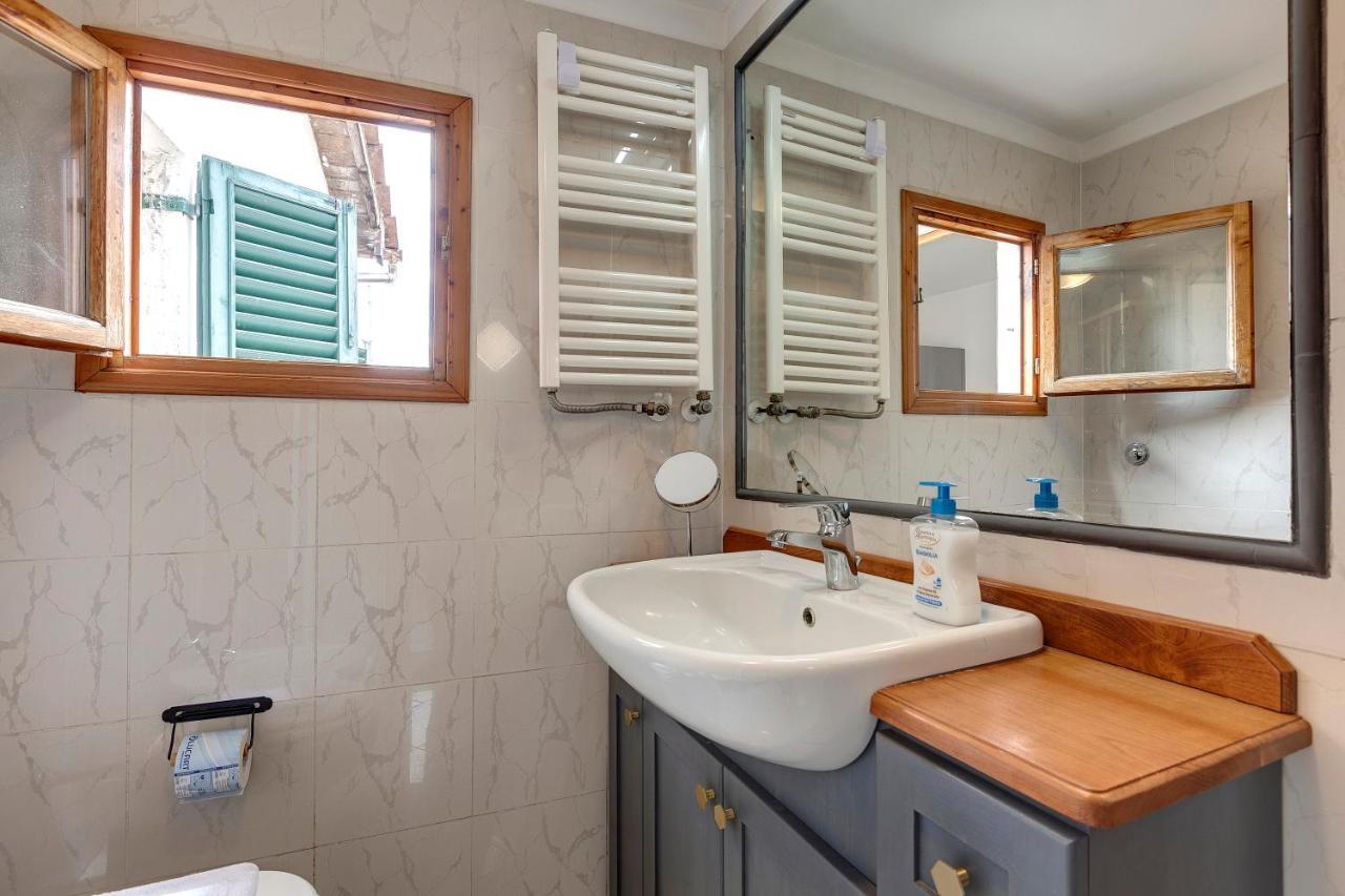 Lezioso, In Apartment Florence