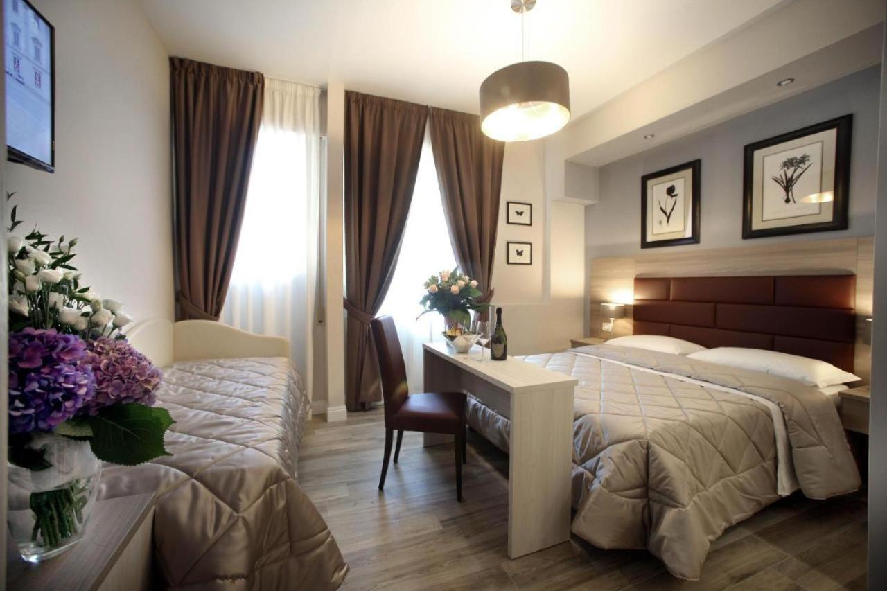 Rooms67 *