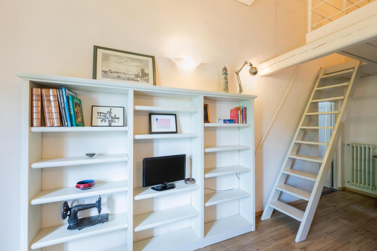 Flat Juana -bright Santa Maria Novella Apartment