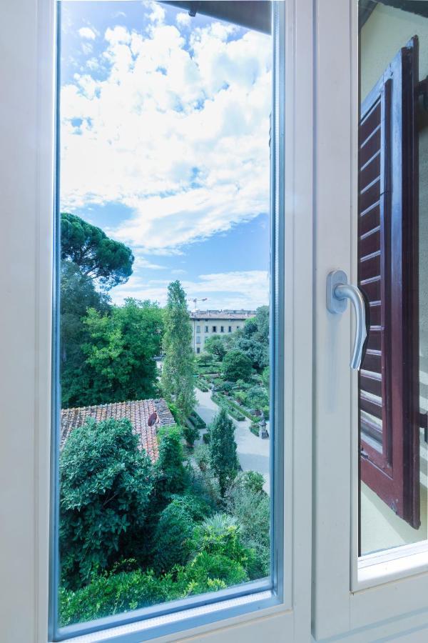 Flat Juana -bright Santa Maria Novella Apartment Florence