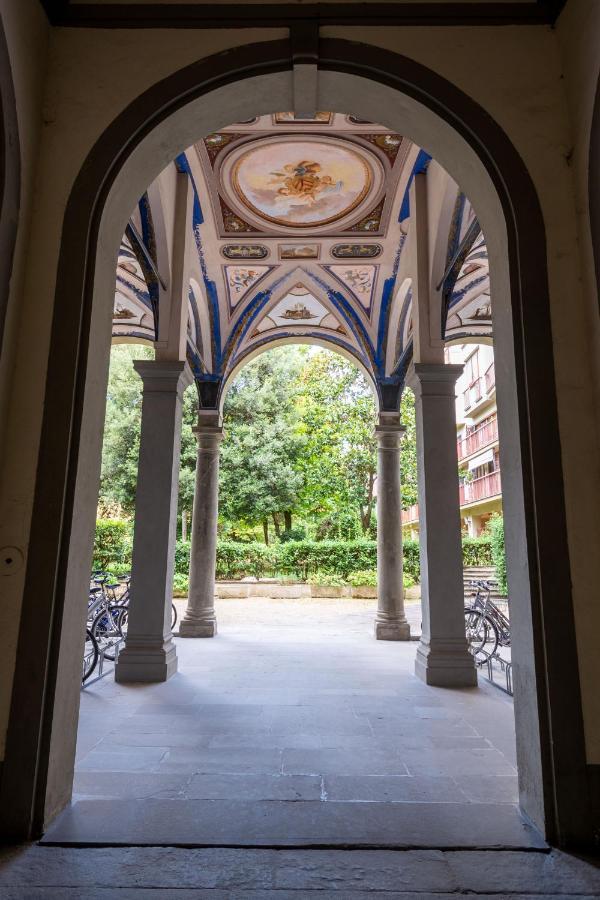 Luxury Frescoed In The Center *
