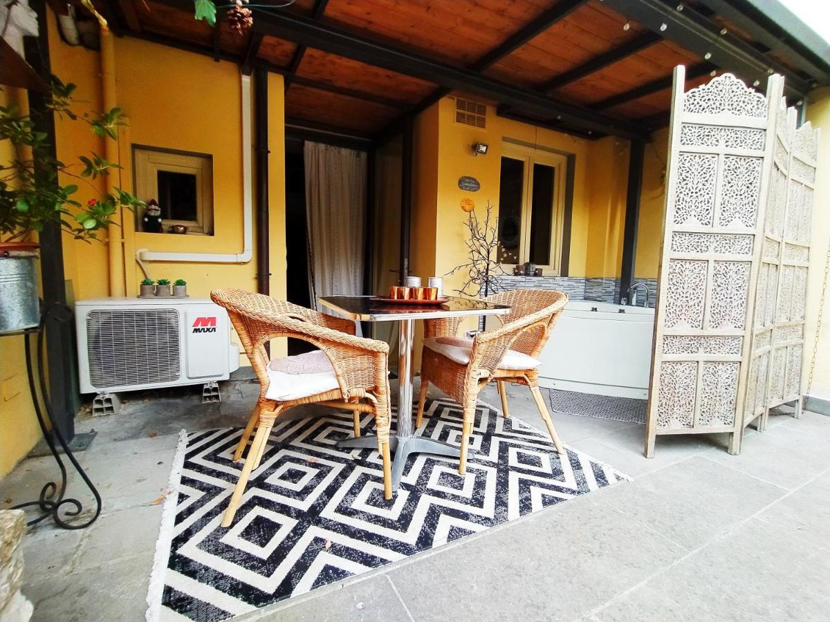 Appartement Nadia's Lovely - With Private Garden And Jacuzzi