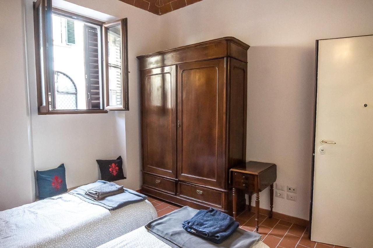 Séjour chez l'habitant In An Close To The Train Station Florence