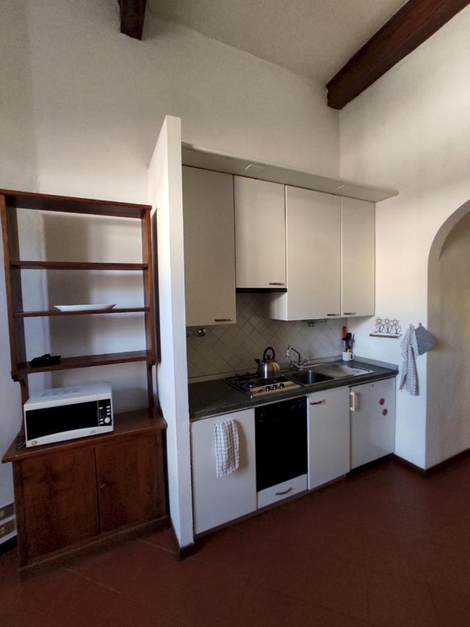 Toscanella 5 *
