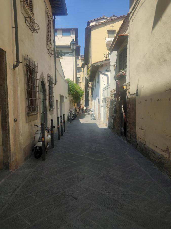 Toscanella 5 *