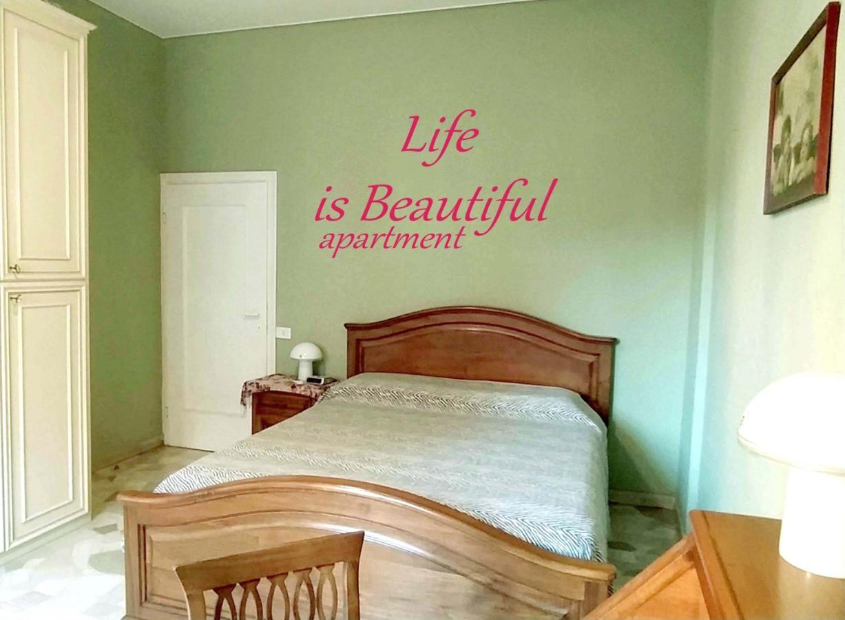 'life Is Beautiful' * Florenz