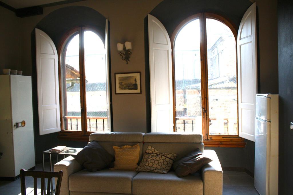 Acacia Cumino-cannella-curry Apartment Florenz