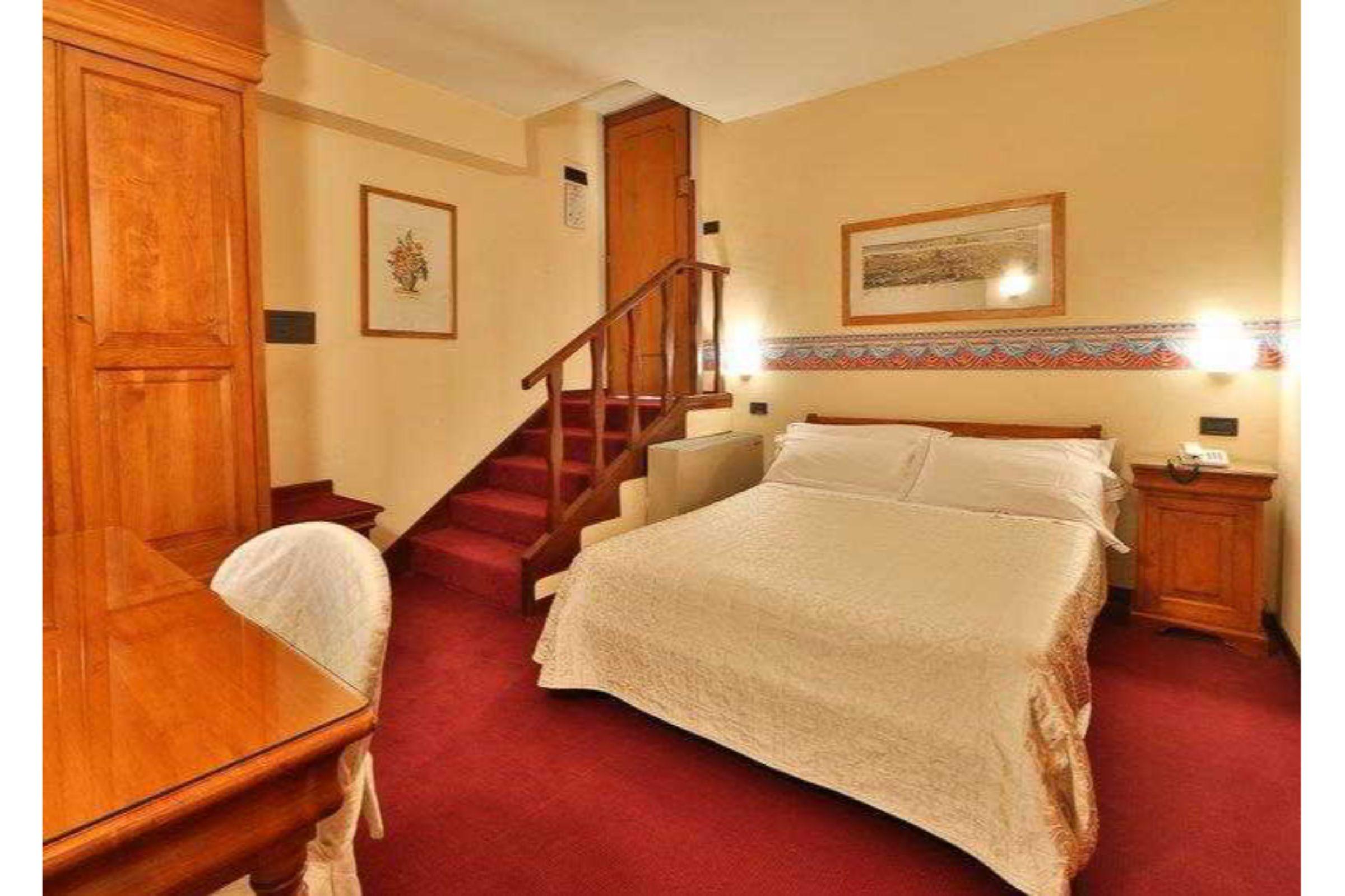 Hotel Ih Select 3*