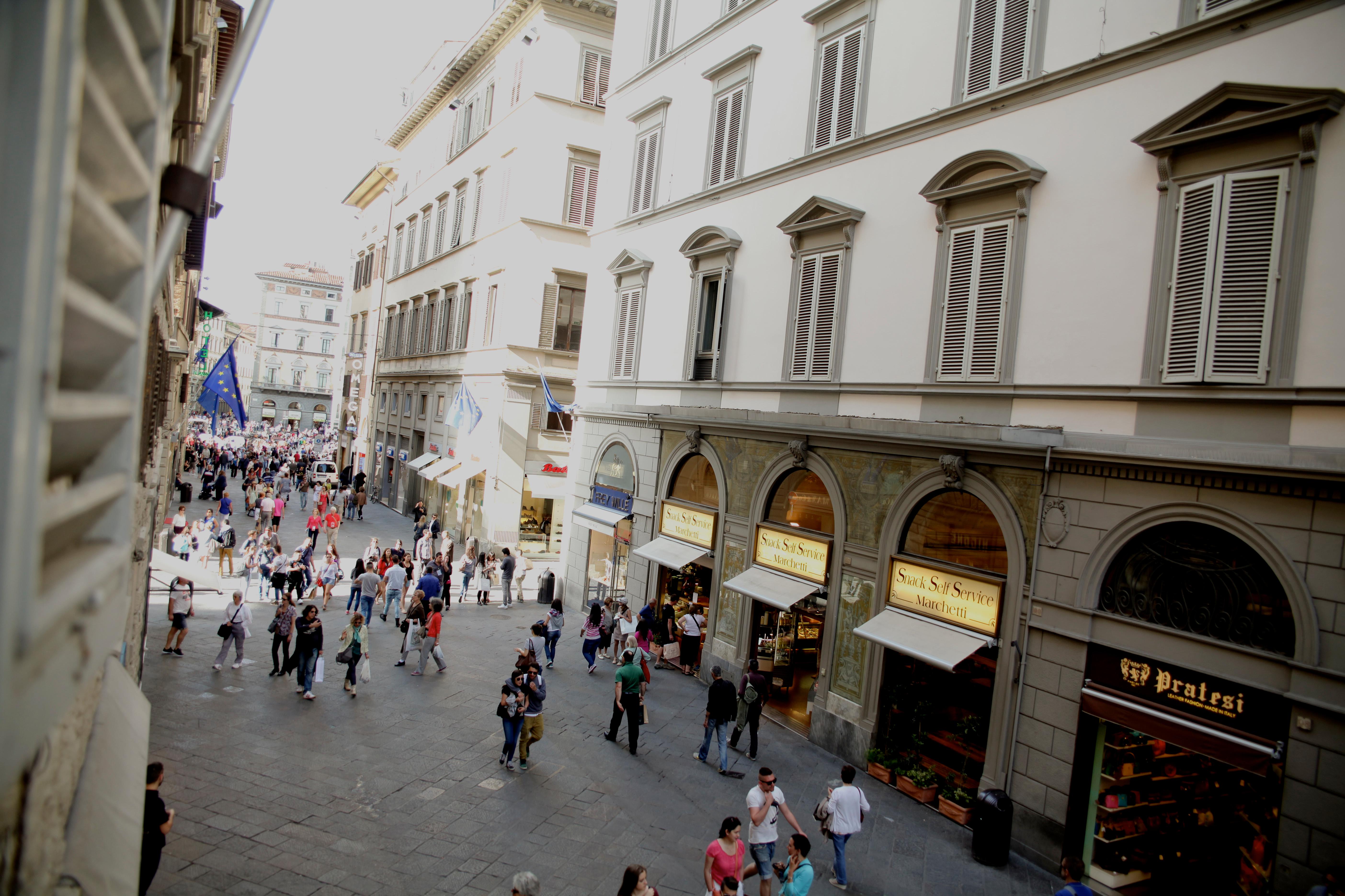 Maxim Axial Florence