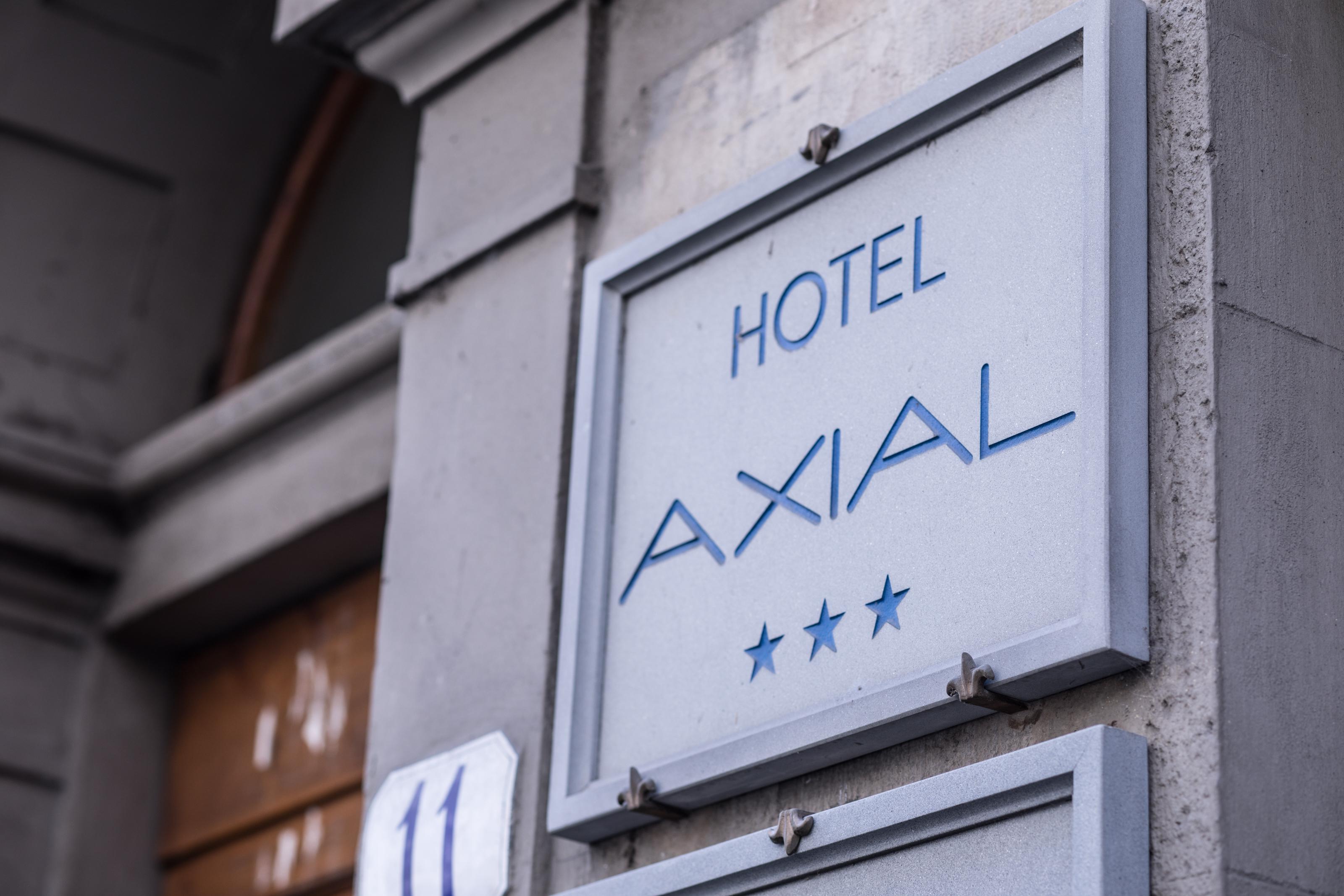 Maxim Axial Hotel