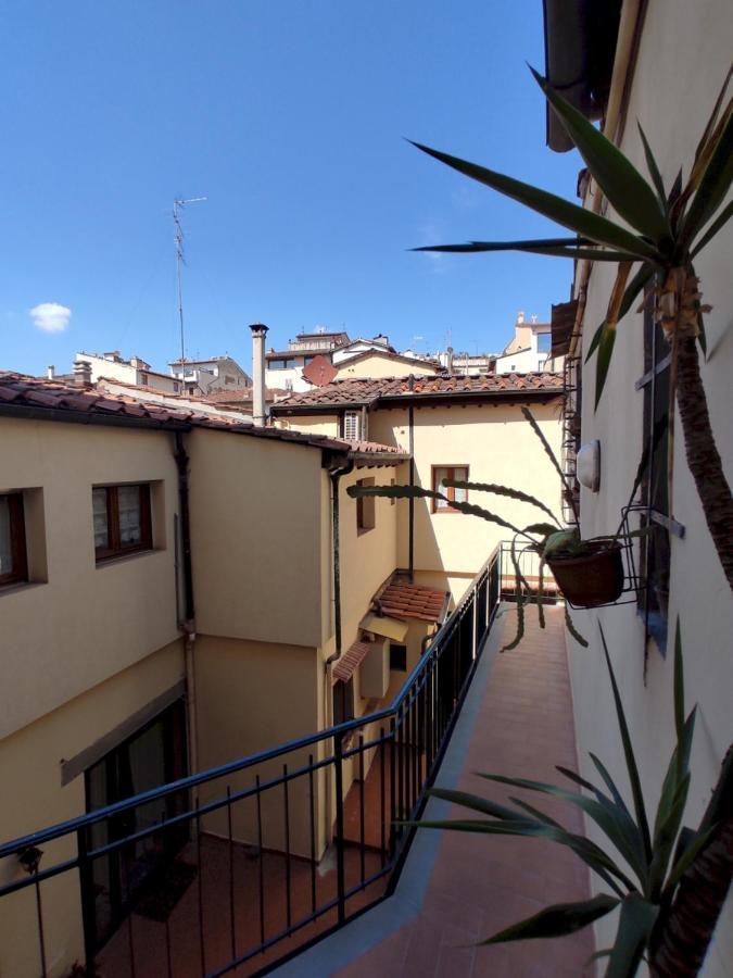 Toscanella 5 *
