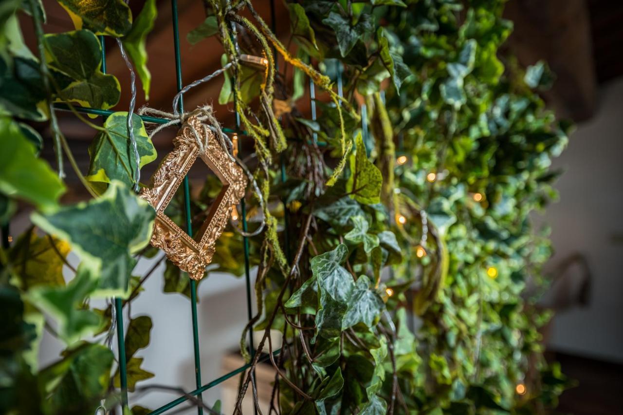 Apartment Via Lamberti, 3 - Charming - Charming And Historic 5th-floor Attic With Elevator In A Building At The Heart Of Vibrant Florence, Just A 2-minute Walk From Attractions Florenz