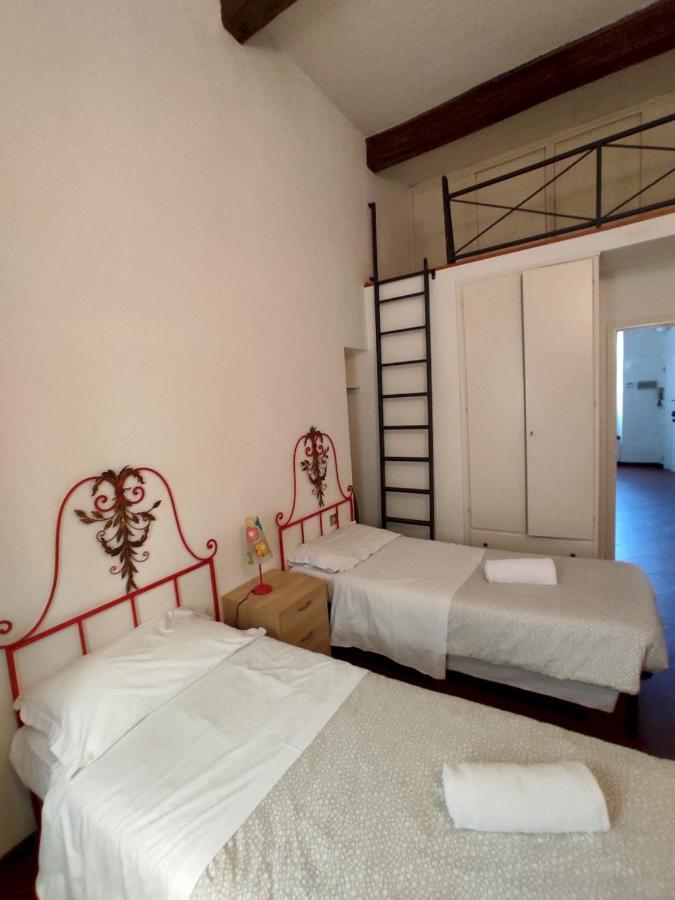 Toscanella 5 *