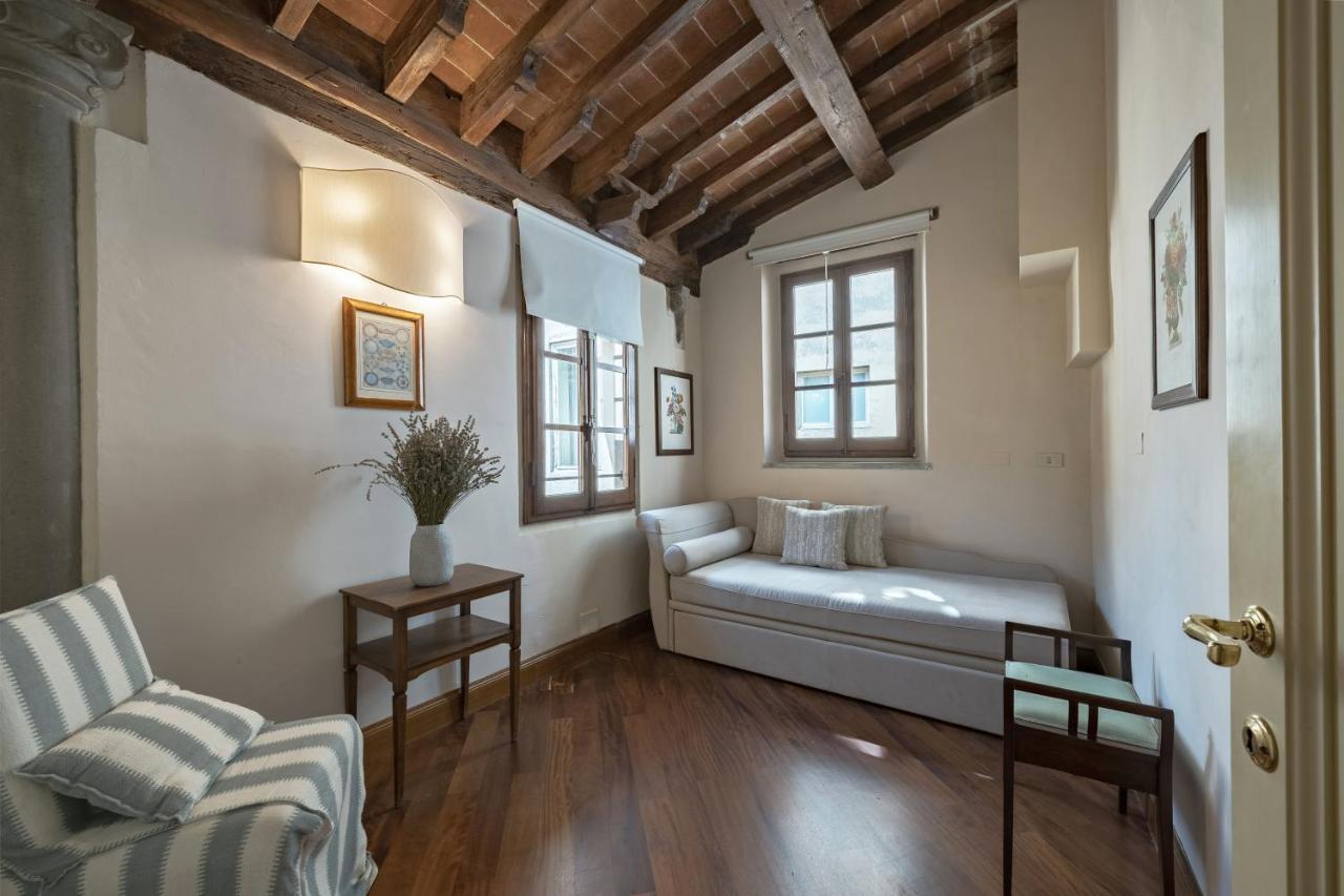 Apartment Tiziano Big Penthouse In The Oltrarno *