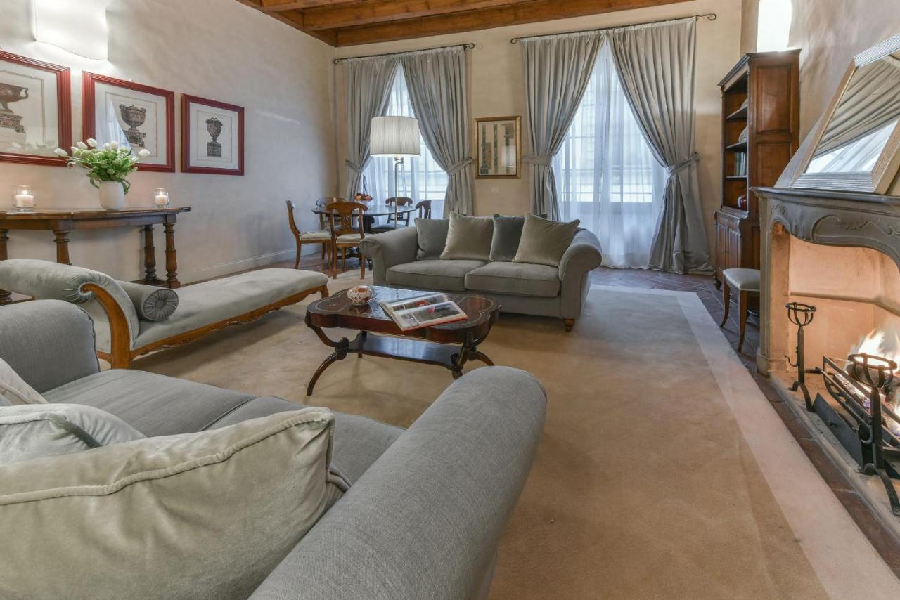 Appartement Pontormo With Fireplace In Oltrarno