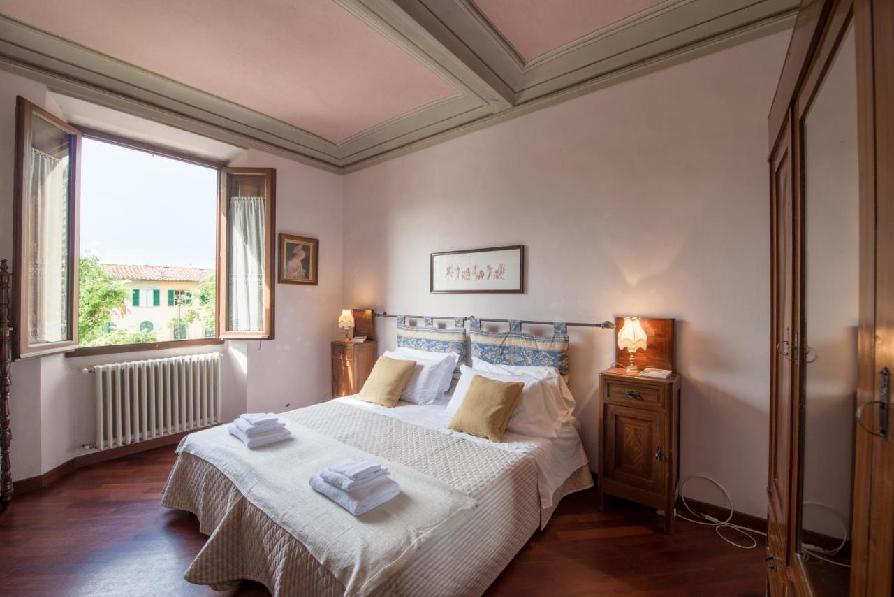 Botticelli-a Flat With A View, On Santo Spirito - Homeunity