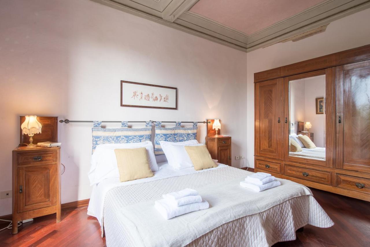 Botticelli-a Flat With A View, On Santo Spirito - Homeunity Appartement