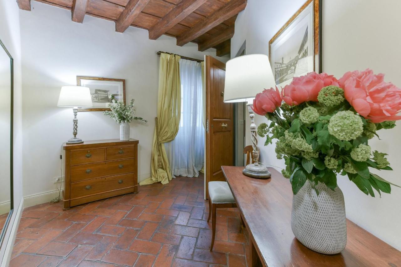 Pontormo With Fireplace In Oltrarno