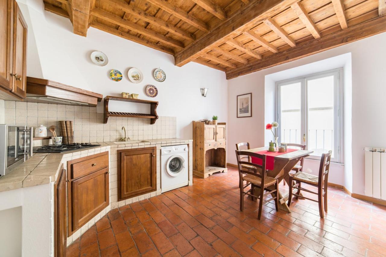 Apartment Bilo In Piazza Della Passera, *