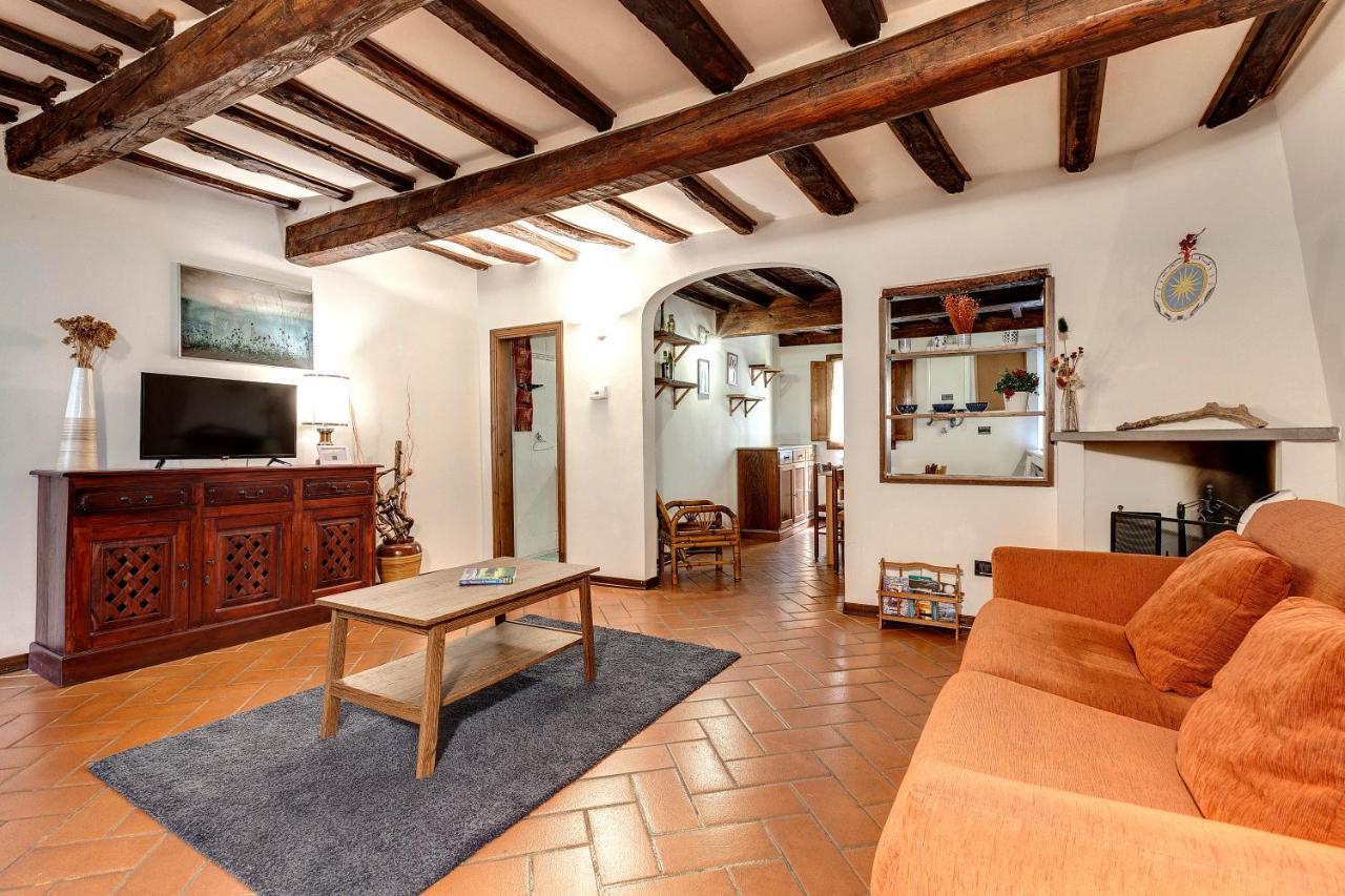 Apartment Pinti 46