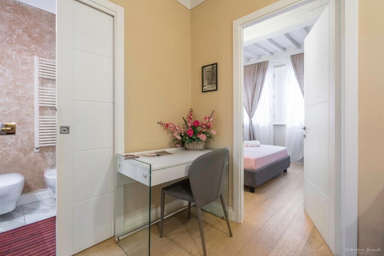 Wine Barolo Apartment Florenz