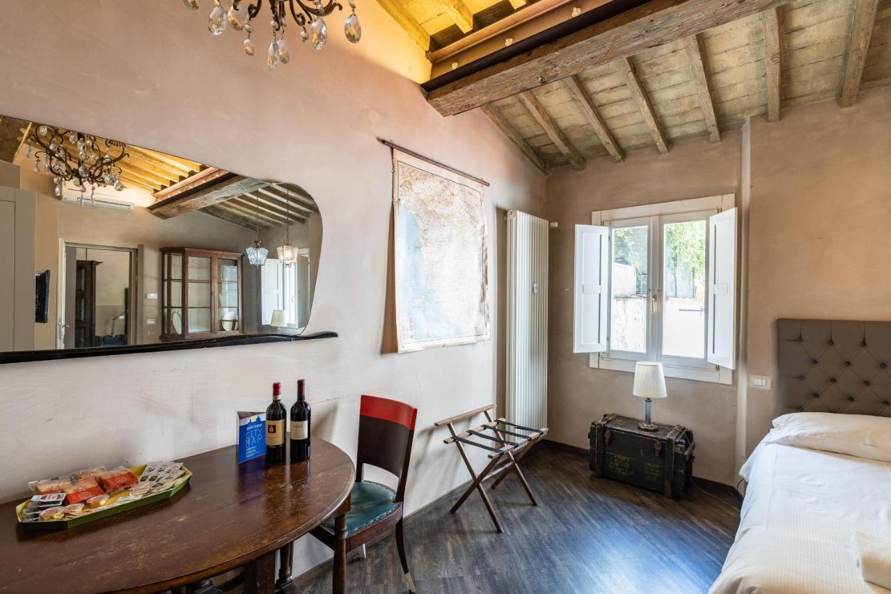 Accademia Apartment *