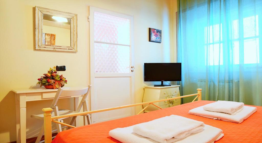 Guest house Sani Tourist House Florence