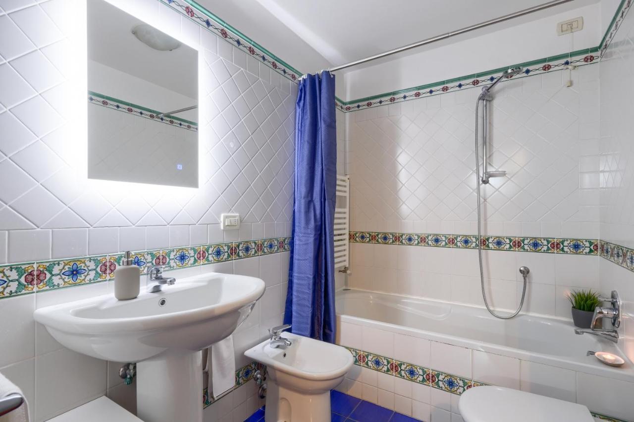 Le Cure Large Apt, 6+1 Beds. Center 15 Min Far By Bus. *