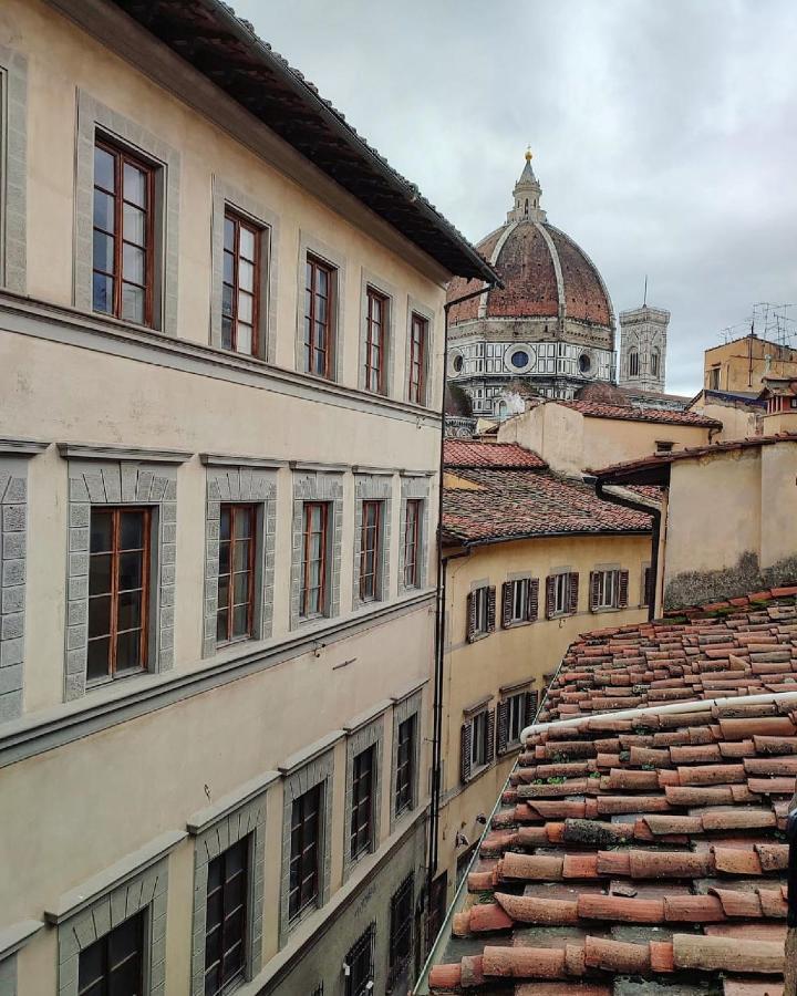 Leonardo Suites Apartment