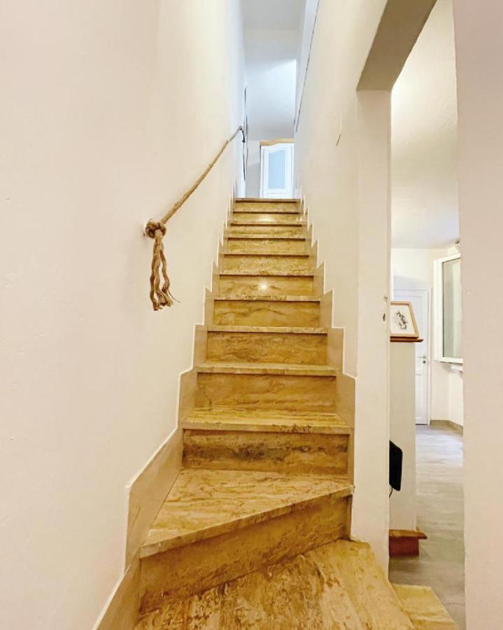 Leonardo Suites Apartment