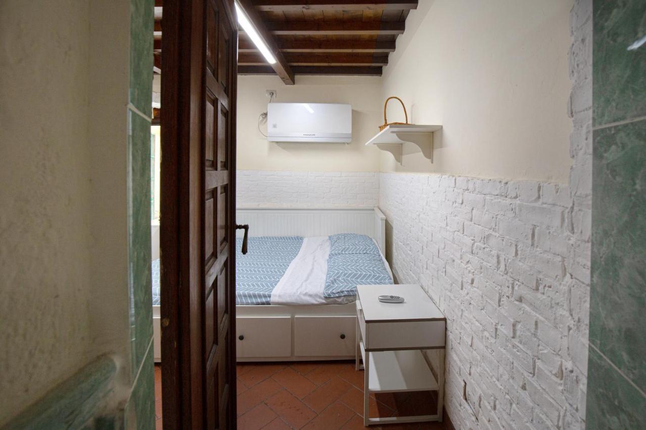Vasari *