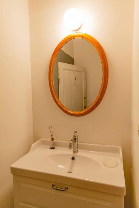 Cozy & Quiet 2br Outside Ztl & 10min From Center Appartamento *