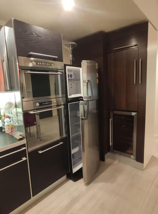 Incantevole Con Parcheggio Gratuito Apartamento Florença