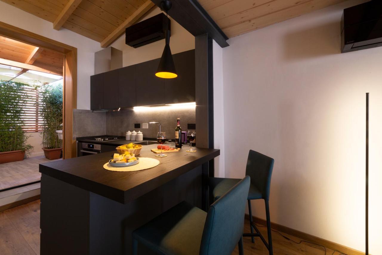 Industrial Design Loft With Outdoor Living Terrace Florenz
