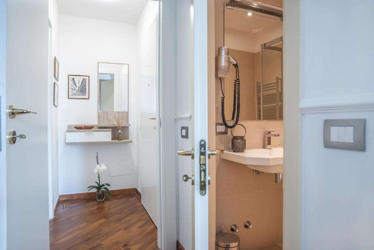 Apartment Your In Next To The Train Station *