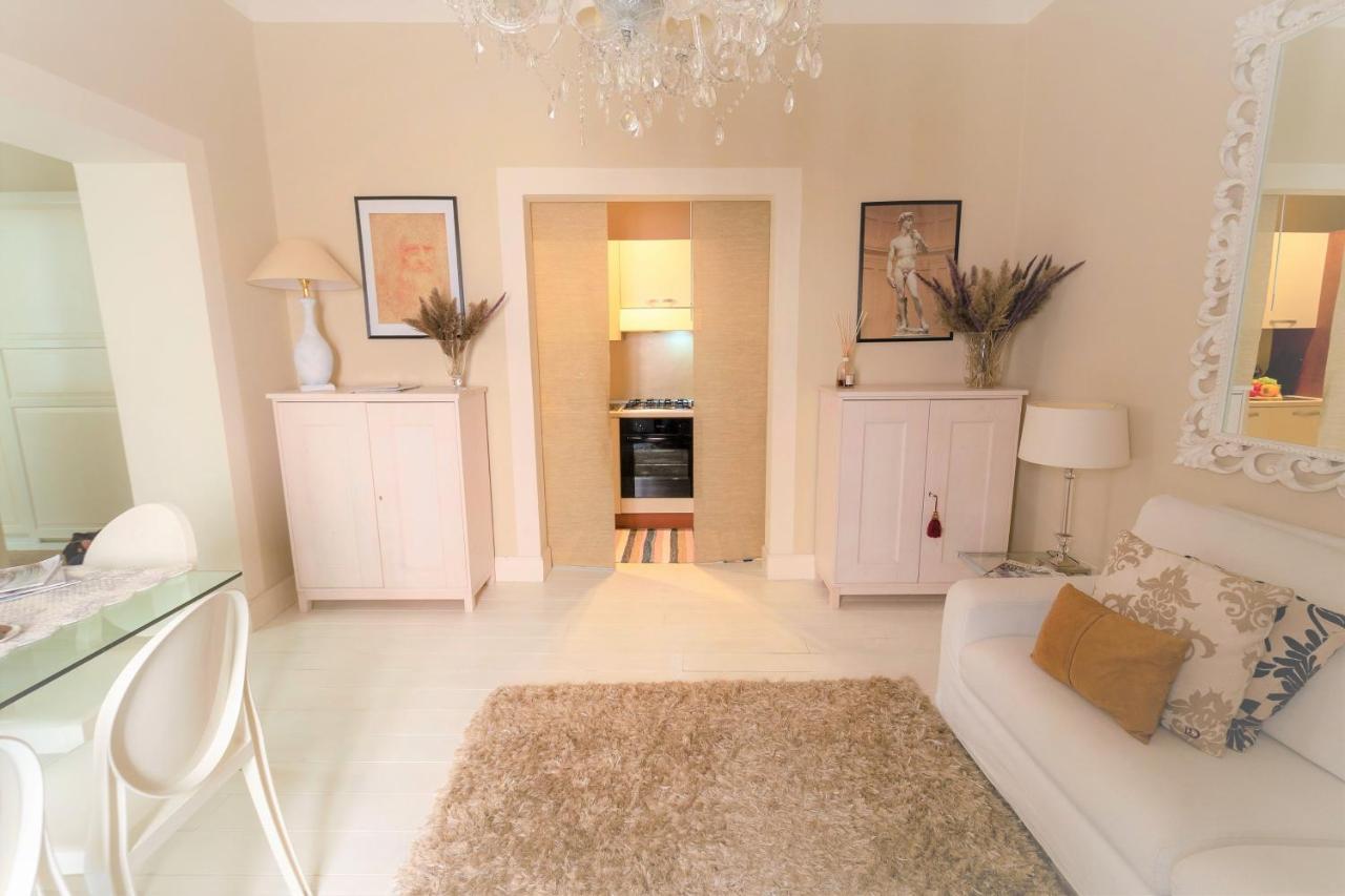 Apartment White