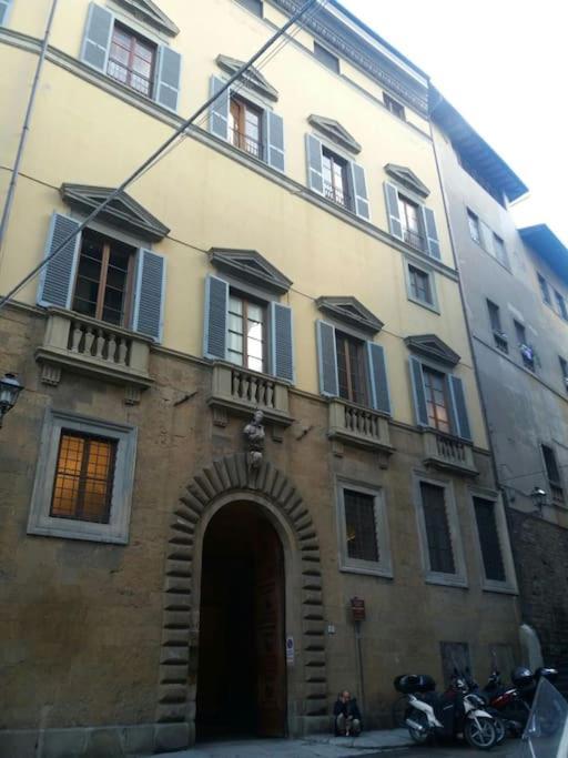 Appartement Il Rifugio Di Michelangelo.firenze,ponte Vecchio. Florence