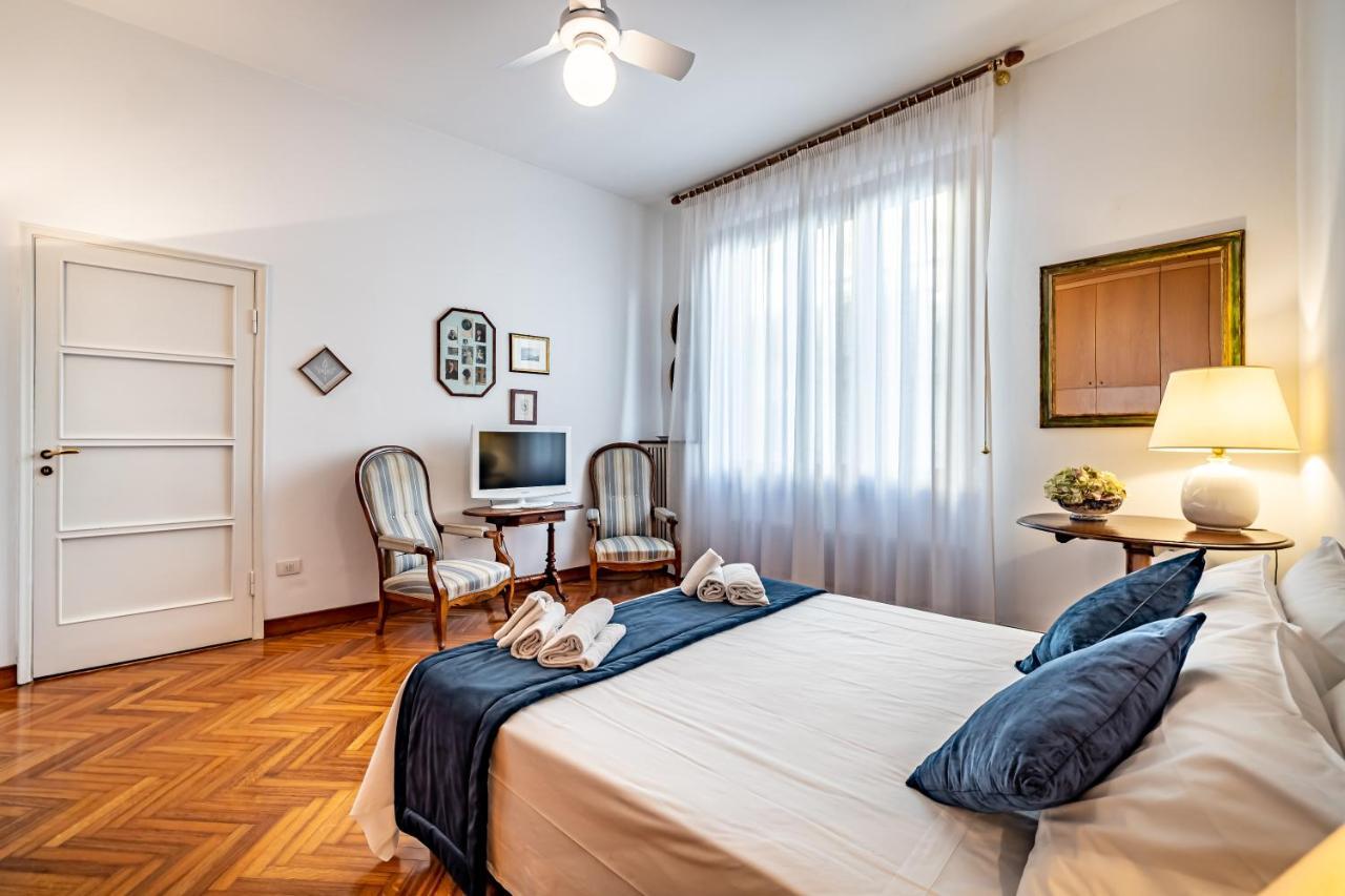 Appartement Yid Leopolda Few Minutes From Station *